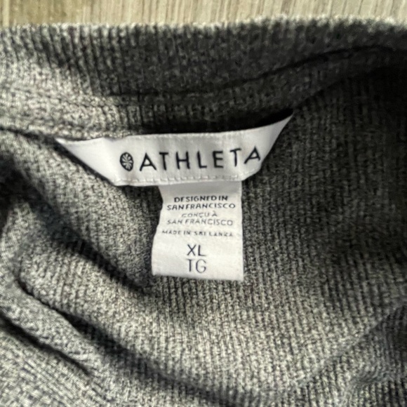 ATHLETA Uptempo Ribbed Long Sleeve Charcoal Gray Henley‎ Top - Picture 5 of 5